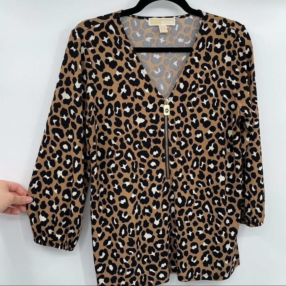 Michael Michael Kors Leopard Print Knit Blouse - Picture 4 of 10